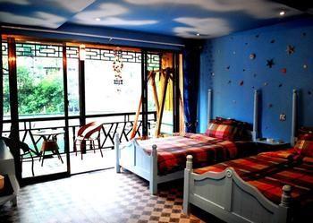 Fenghuang Lifetime True Love Hotel Экстерьер фото