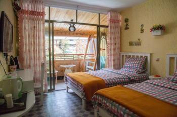 Fenghuang Lifetime True Love Hotel Экстерьер фото